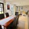 20 Tudor Court " Four Star AA accommodation"