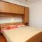 Foto: Double Room Pomena 4929a 15/17