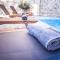 Villa Ventus, 40sqm private pool & hot tub!