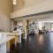 Holiday Inn Express and Suites La Jolla - Windansea Beach, and IHG Hotel