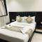 Hotel Flora Suites - Fort