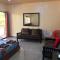 Studio-Type Villa for 8pax + Pool(Exclusive) + Netflix + Wifi - Puerto Princesa