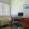 Howard Johnson by Wyndham Salinas