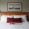 Rivertide Suites