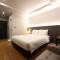 The Mains Hotel