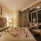 The Grand Dame Hotel - 伊洛伊洛