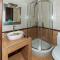 Dafni's Beachfront Luxury Studios - 尼基季