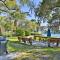 St Simons Condo with Resort Amenities 1 Mi to Beach - Mallory Park