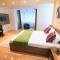 6 Apartments