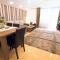 6 Apartments