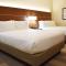 Holiday Inn Express Hotel & Suites Albany, an IHG Hotel - ألباني