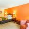 Econo Lodge Inn & Suites - Gulfport