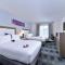 Holiday Inn Express & Suites San Diego - Mission Valley by IHG