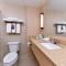 Holiday Inn Express Breezewood by IHG
