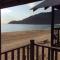 Beachfront Hut Upstairs Astra - Beach Shack Chalet