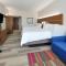 Holiday Inn Express & Suites - Dallas NW HWY - Love Field by IHG