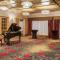 Crowne Plaza Minneapolis West by IHG
