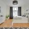 Lion Apartments - Palermo Spacious Family Apartment 3 min walk from the beach