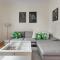 Lion Apartments - Palermo Spacious Family Apartment 3 min walk from the beach