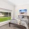 Luxury Apartments and Motel Rooms - Free Wifi - Close To Beach