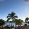 Brin d'ile Anse des Rochers vue mer à 50 m de la plage et piscine - 圣弗朗索瓦