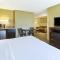 Country Inn & Suites by Radisson Benton Harbor-St Joseph MI