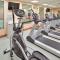 Holiday Inn Express Hotel & Suites Fredericksburg by IHG