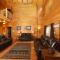 Majestic Manor Cabin