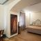 Borromeo Rooms Bed & Living