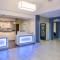 Holiday Inn Express Hotel & Suites Burlington, an IHG Hotel - Burlington