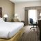 Holiday Inn Express & Suites Clinton by IHG