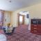 Days Inn by Wyndham Shenandoah - The Woodlands