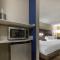 Holiday Inn Express and Suites Chicago West - St Charles, an IHG Hotel - Saint Charles