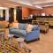 Holiday Inn Express & Suites Austin South, an IHG Hotel - Austin