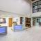 Holiday Inn Express Hotel & Suites Columbus by IHG