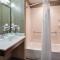 Holiday Inn Express & Suites St Louis Airport by IHG