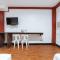 RedDoorz at Nirvana Pension House - Bacolod