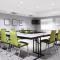 Holiday Inn Express & Suites - Columbus Airport East, an IHG Hotel - Колумбус