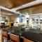 Holiday Inn Express & Suites - Sturbridge by IHG