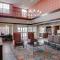 Holiday Inn Express and Suites St. Cloud by IHG