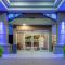 Holiday Inn Express & Suites Chicago-Midway Airport, an IHG Hotel