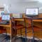 Holiday Inn Express & Suites Chicago-Midway Airport by IHG