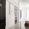RedDoorz near Manhattan Times Square Medan 2