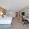 Holiday Inn Express & Suites New Cumberland, an IHG Hotel - Нью-Камберленд