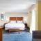 Holiday Inn Express & Suites Wilmington-University Center, an IHG Hotel