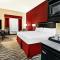 Holiday Inn Express & Suites Cotulla by IHG