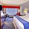 Holiday Inn Express & Suites Oak Ridge, an IHG Hotel