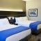 Holiday Inn Express & Suites - Jacksonville W - I295 and I10, an IHG Hotel - Джексонвілл