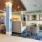 Holiday Inn Express & Suites Galesburg, an IHG Hotel