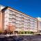 Holiday Inn Hotel & Suites Warren by IHG